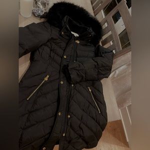 Black Anne Klein parka with faux fur trim. Size medium